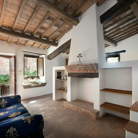 Сasa de vacaciones Historic In Medieval Village Poggio Aquilone